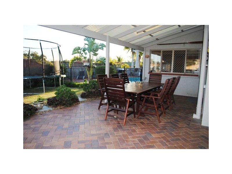 22 Maywood Crescent, Calamvale QLD 4116