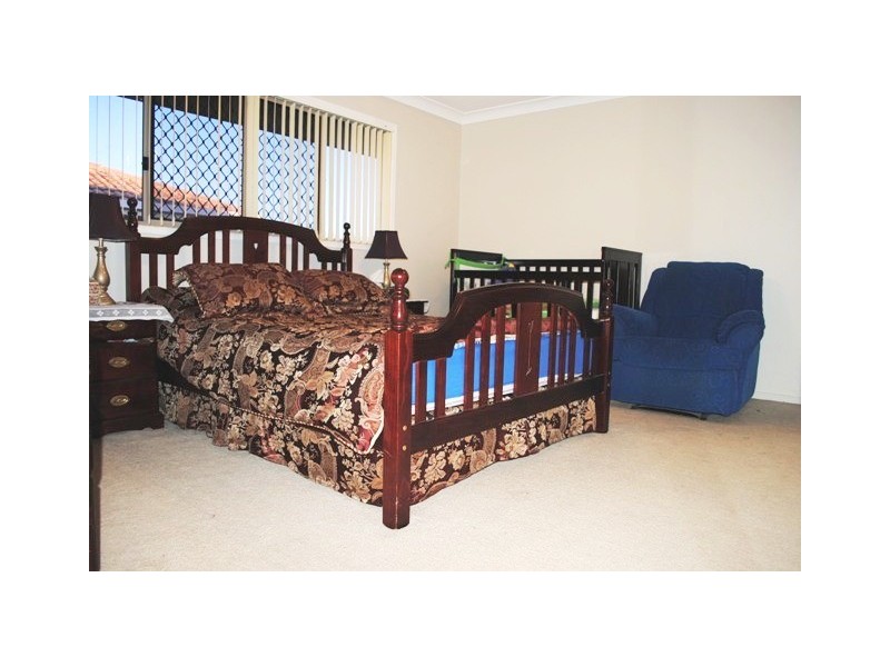 22 Maywood Crescent, Calamvale QLD 4116