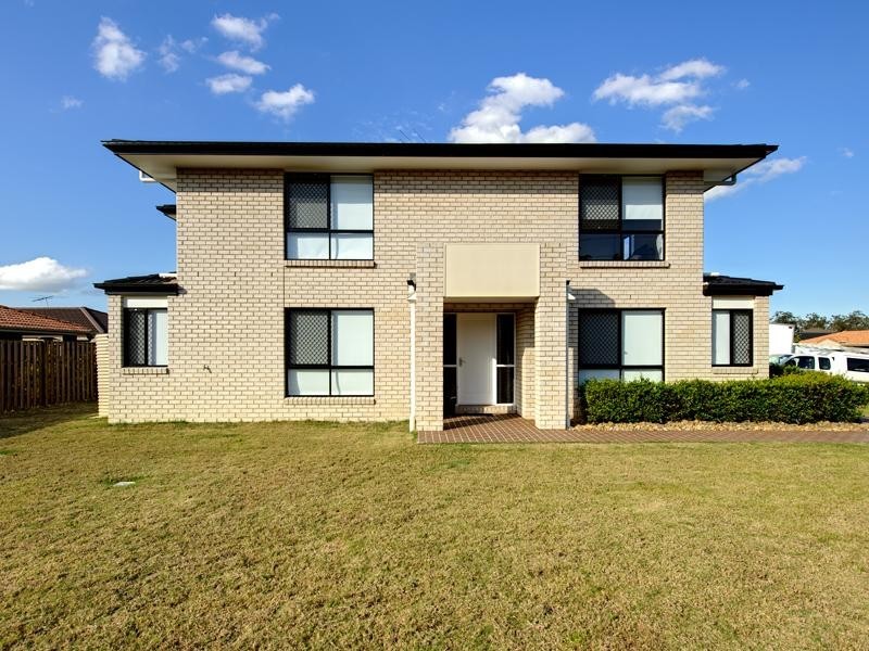 13 Pebbles Court, Berrinba QLD 4117