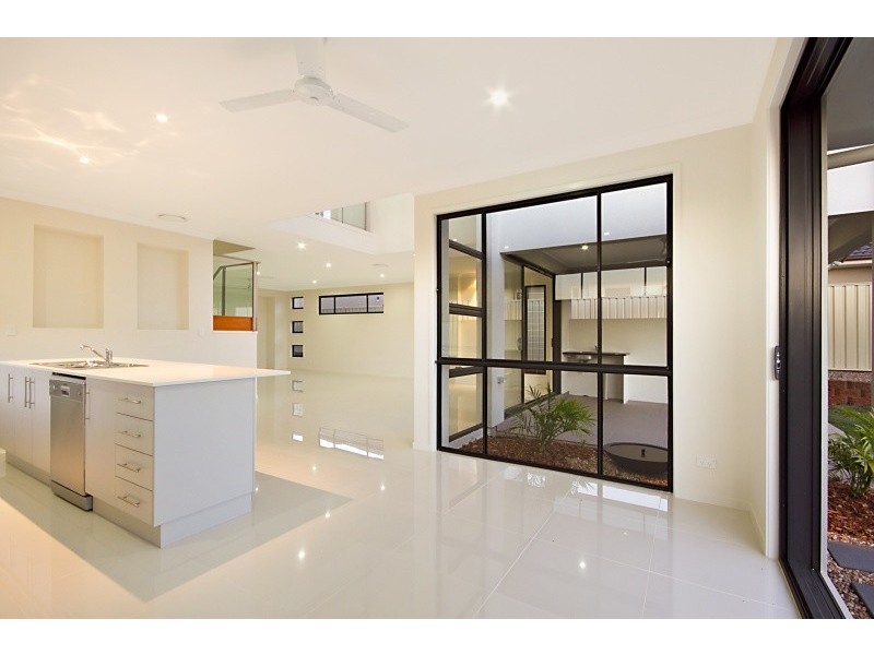36 Langford Street, Eight Mile Plains QLD 4113