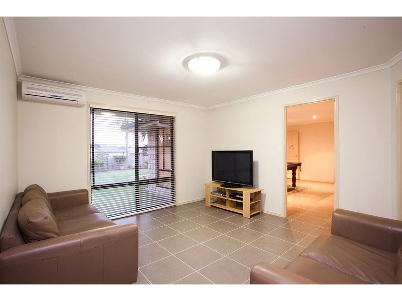 7 Bluebell Place, Calamvale QLD 4116