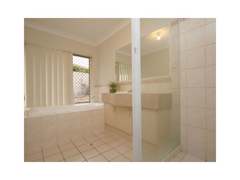 33  Glenfield Street, Parkinson QLD 4115