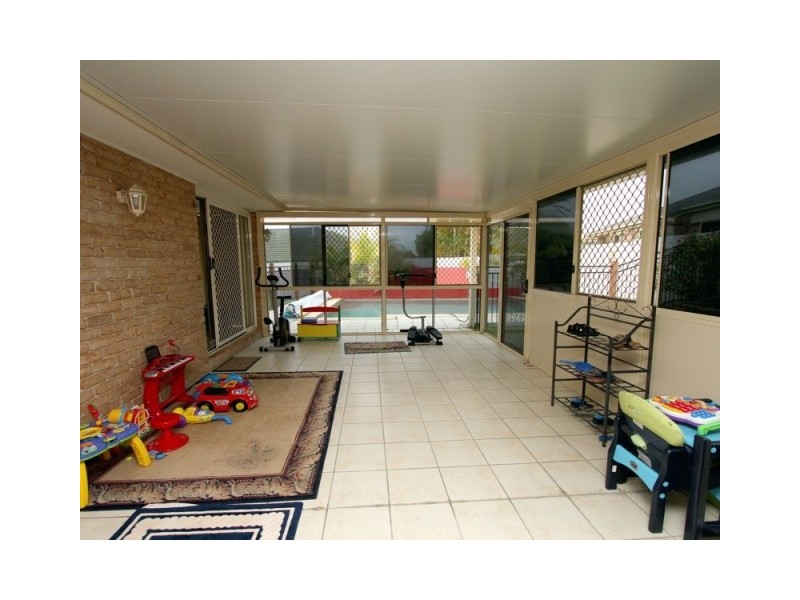 33  Glenfield Street, Parkinson QLD 4115