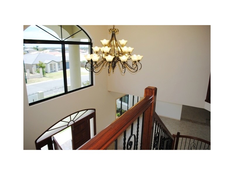 34 Maryland Drive, Regents Park QLD 4118