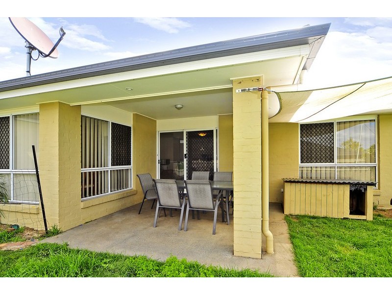 14 Paul Drive, Regents Park QLD 4118