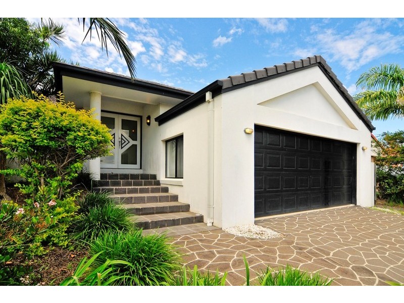 11 Lindfield St, Parkinson QLD 4115