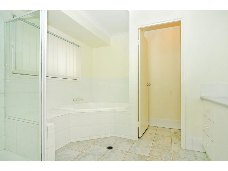 11 Lindfield St, Parkinson QLD 4115