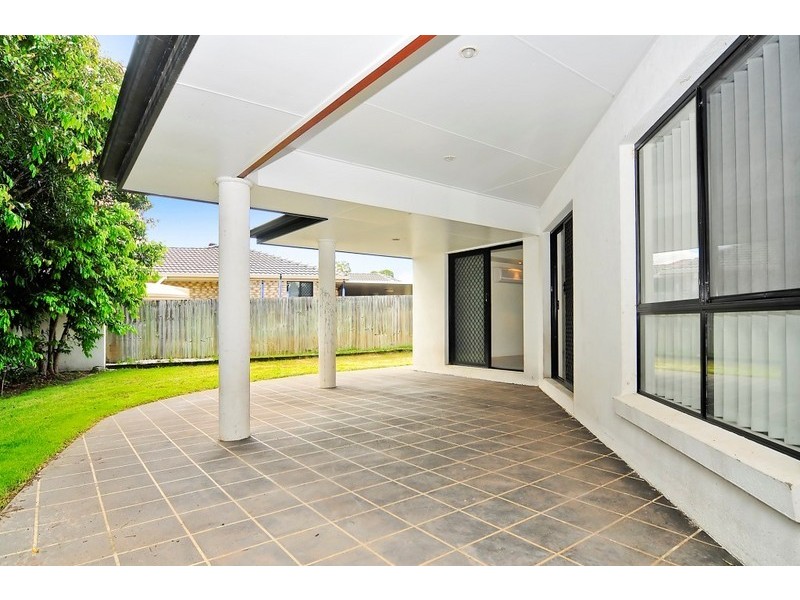 11 Lindfield St, Parkinson QLD 4115