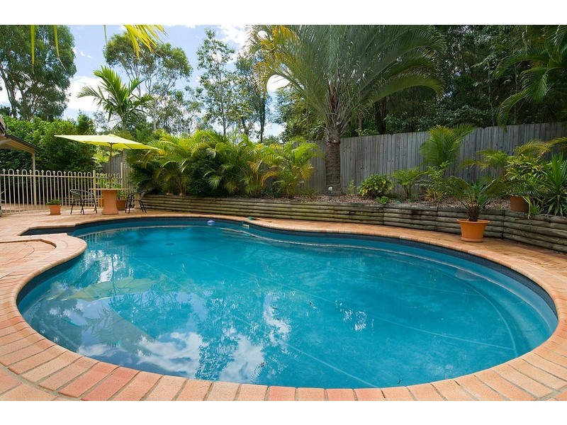 5 St Clair Close, Parkinson QLD 4115