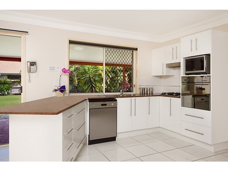 The Avenue, Sunnybank Hills QLD 4109