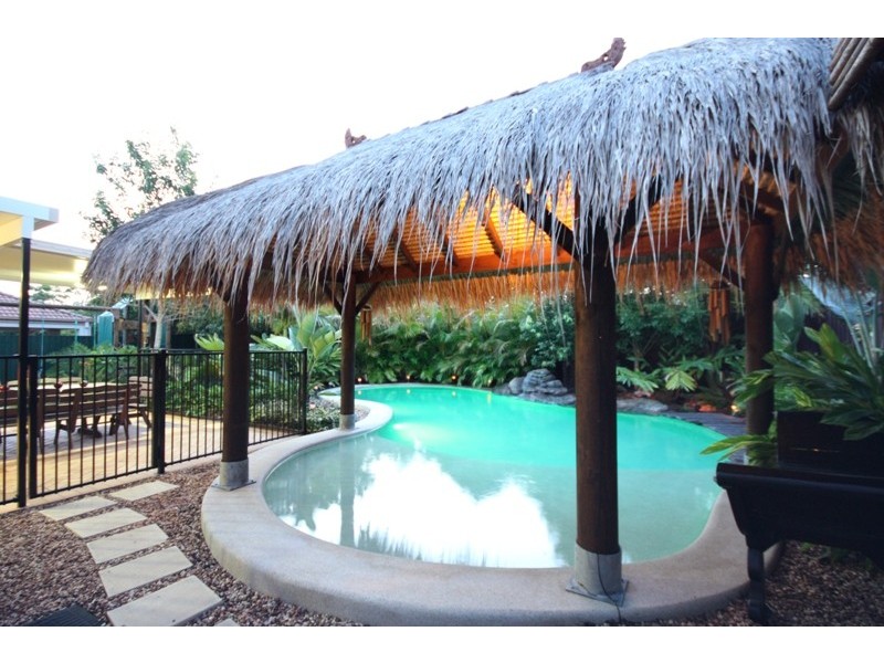 18 Juniper Circuit, Stretton QLD 4116