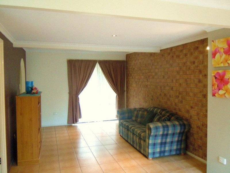 1 Kelda Street, Robertson QLD 4109