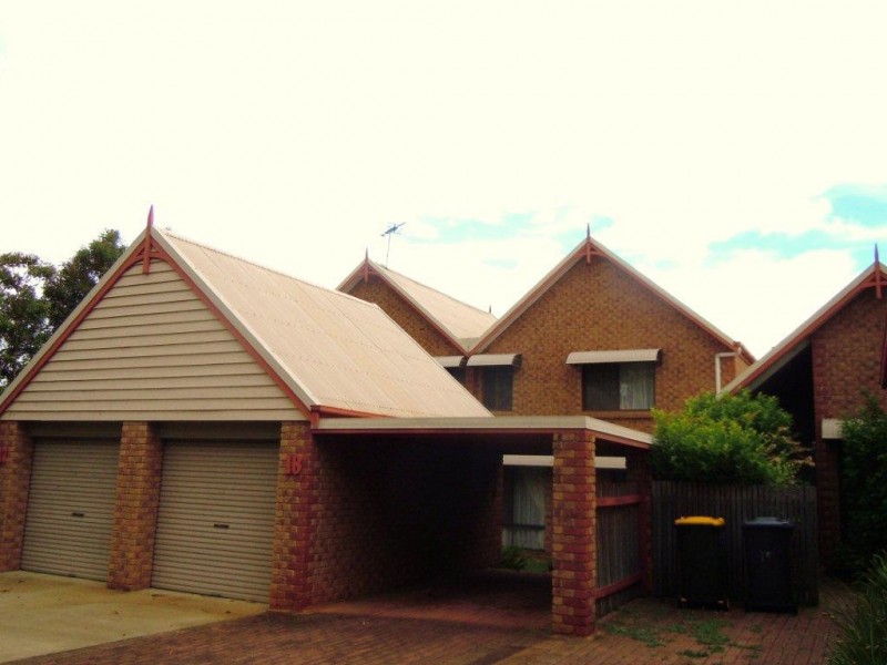 1 Kelda Street, Robertson QLD 4109