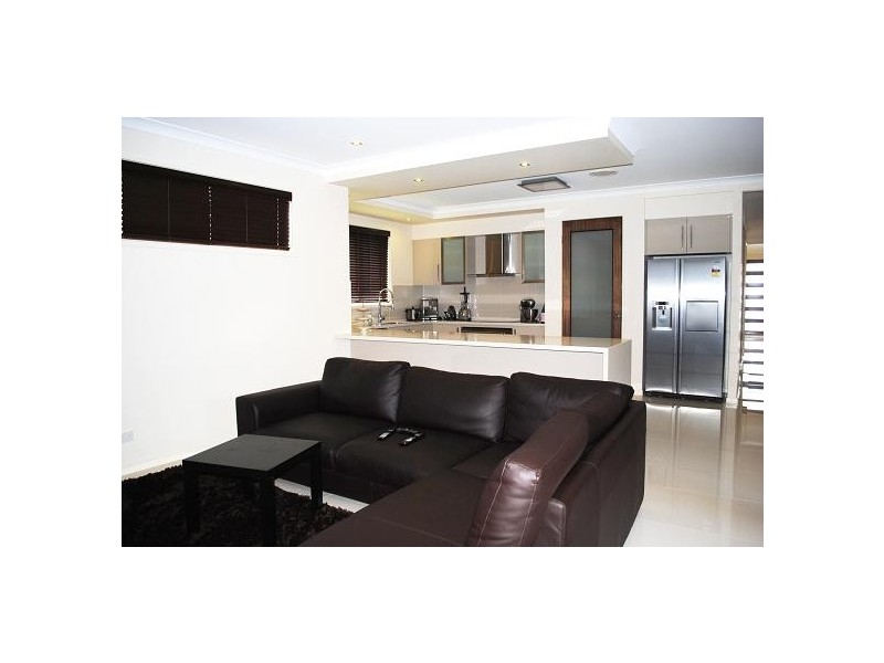 22 Henderson Street, Eight Mile Plains QLD 4113