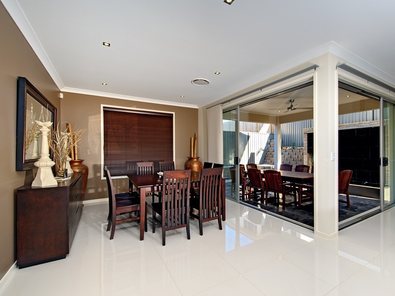 22 Henderson Street, Eight Mile Plains QLD 4113