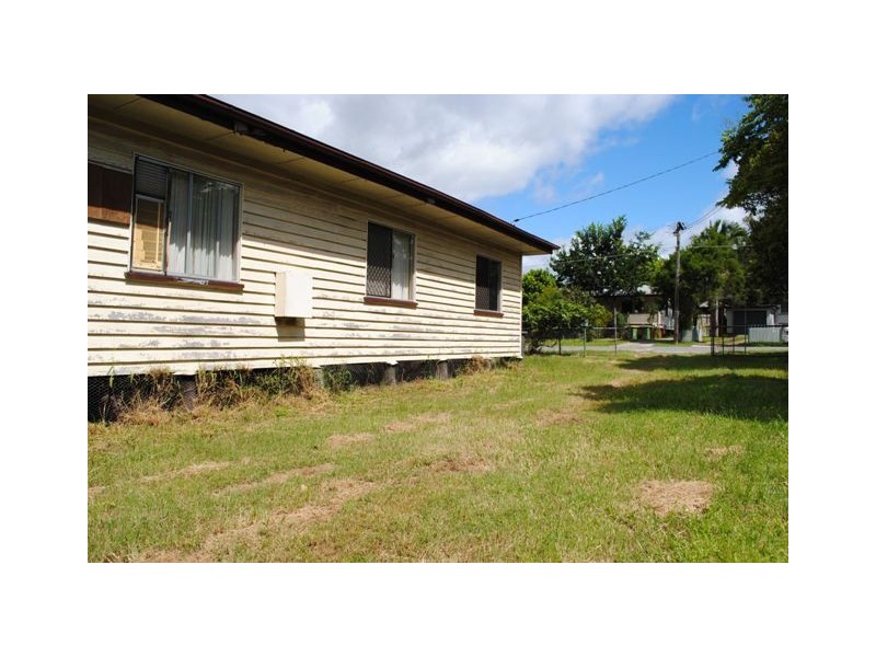 11 Verrell Street, Riverview QLD 4303
