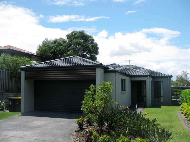 15 Watheroo Place, Parkinson QLD 4115