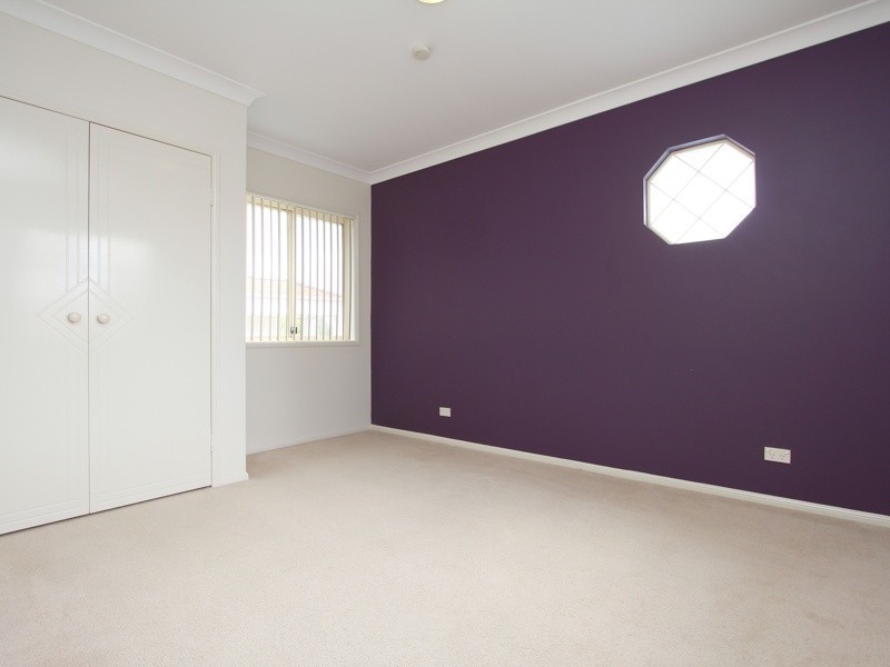 32 Poinciana Crescent, Stretton QLD 4116