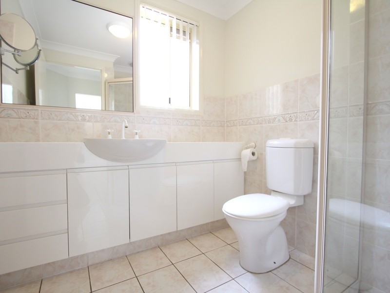 32 Poinciana Crescent, Stretton QLD 4116