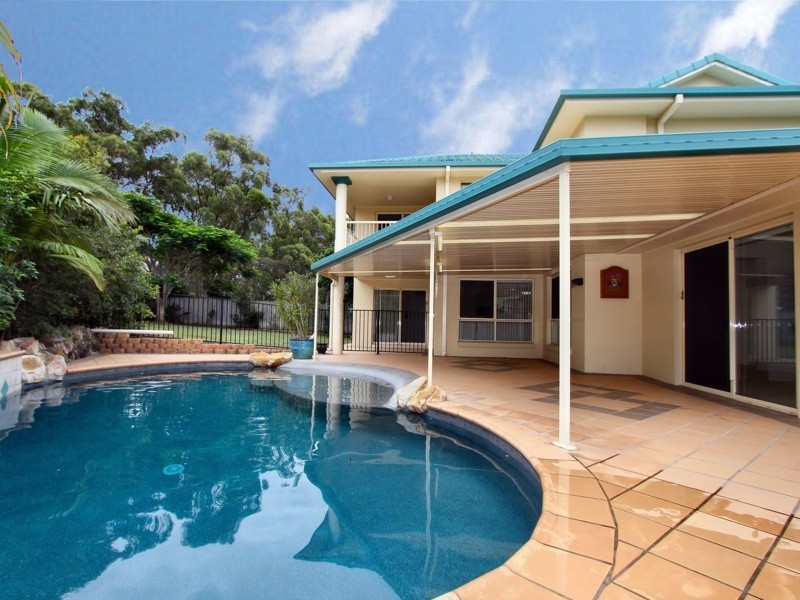 32 Poinciana Crescent, Stretton QLD 4116