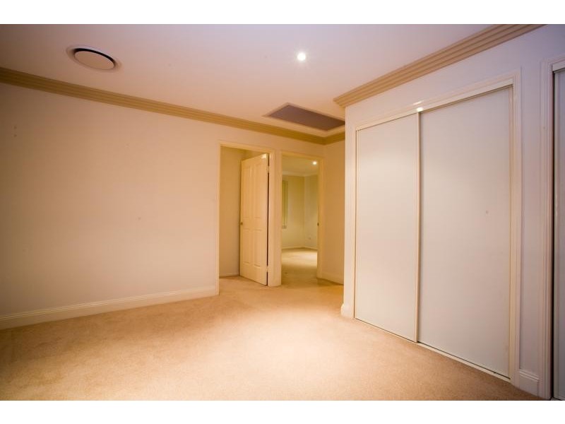 50 The Parkway, Stretton QLD 4116