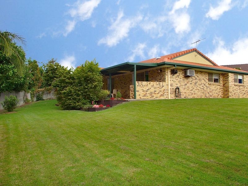 8 Pickford Street, Runcorn QLD 4113