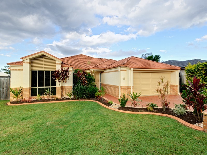 16 Murramarang Drive, Parkinson QLD 4115