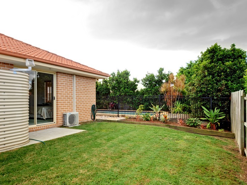 16 Murramarang Drive, Parkinson QLD 4115