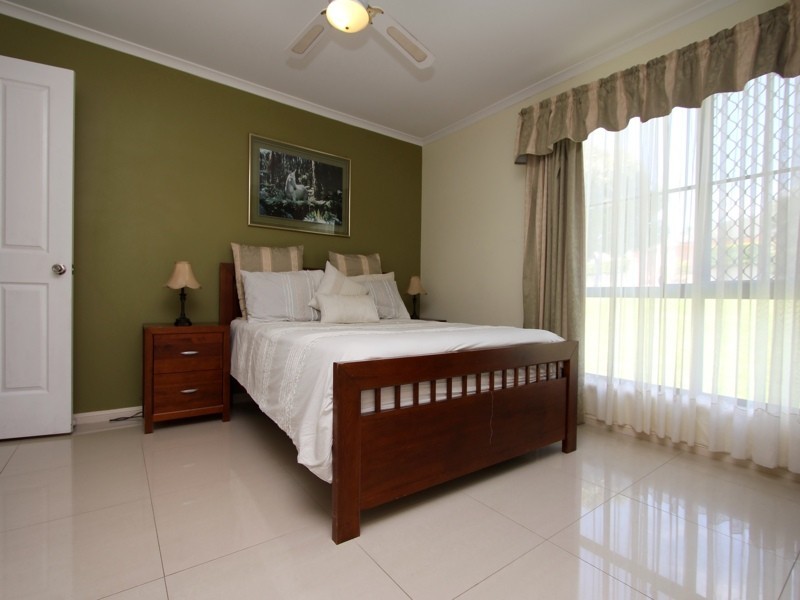 4 Tumut Close, Kuraby QLD 4112