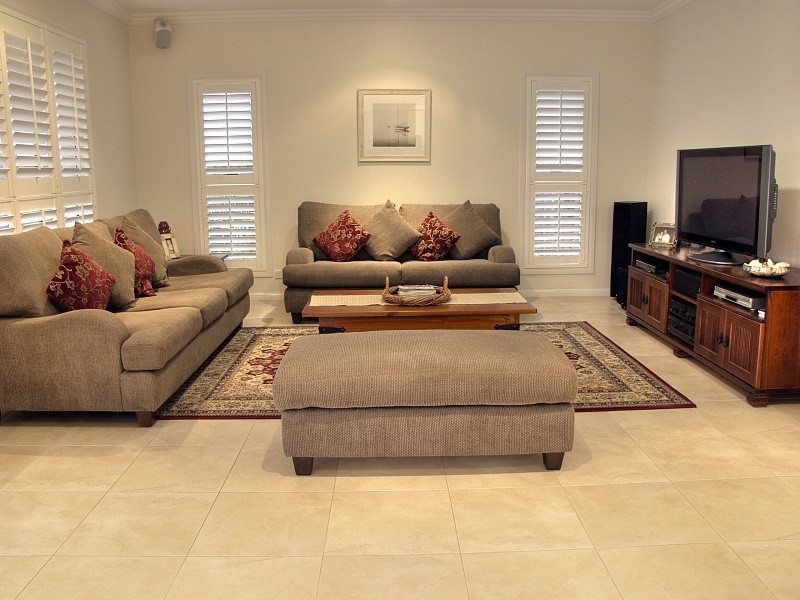 135 The Parkway, Stretton QLD 4116