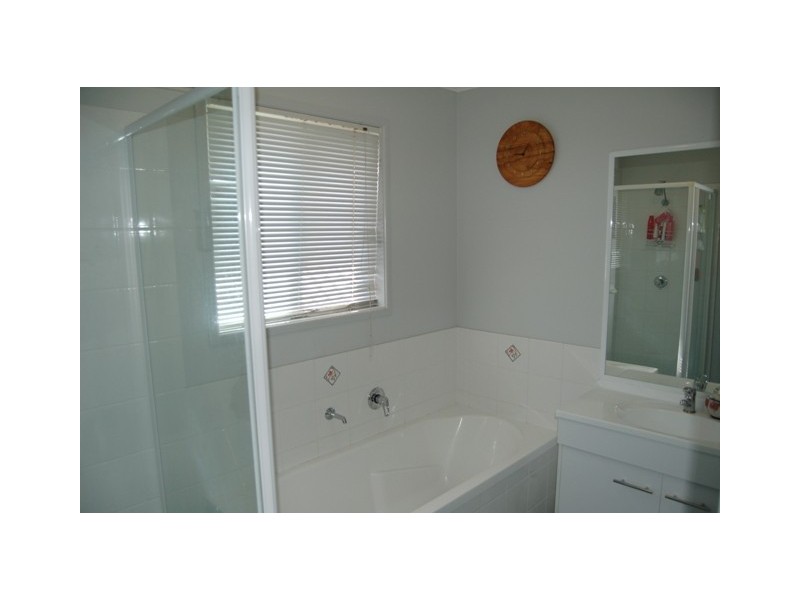 8 Commodore Street, Sunnybank Hills QLD 4109