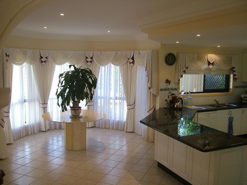 2 Regal Place, Eight Mile Plains QLD 4113