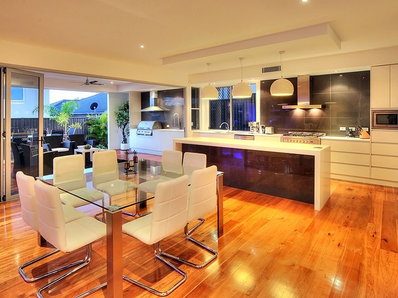 9 Bowers Street, Eight Mile Plains QLD 4113