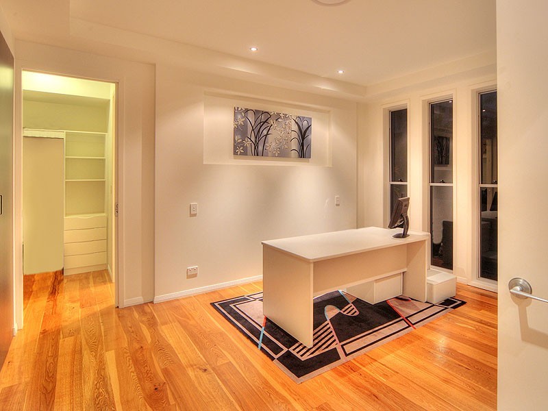 9 Bowers Street, Eight Mile Plains QLD 4113