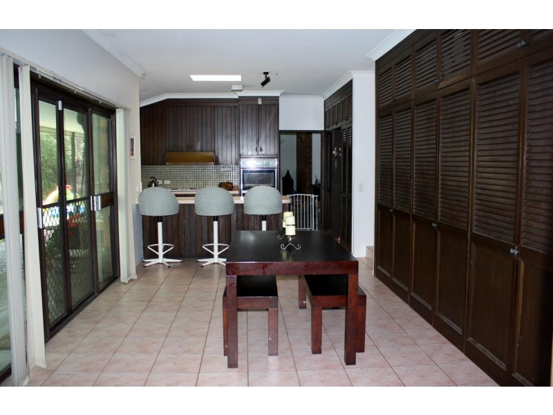 27 Oak Avenue, Browns Plains QLD 4118
