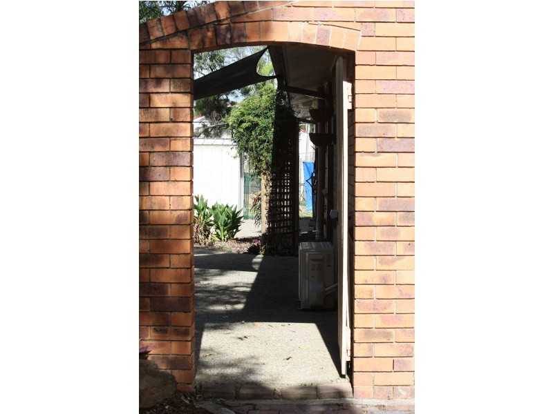 27 Oak Avenue, Browns Plains QLD 4118