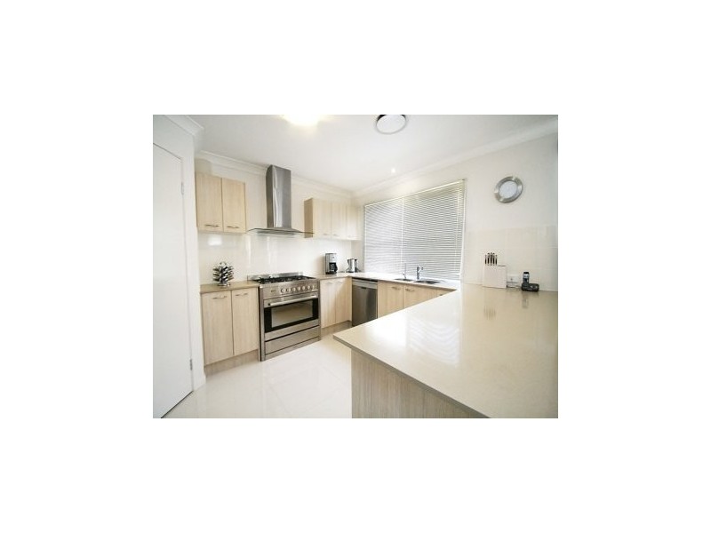 8 Langford Street, Eight Mile Plains QLD 4113