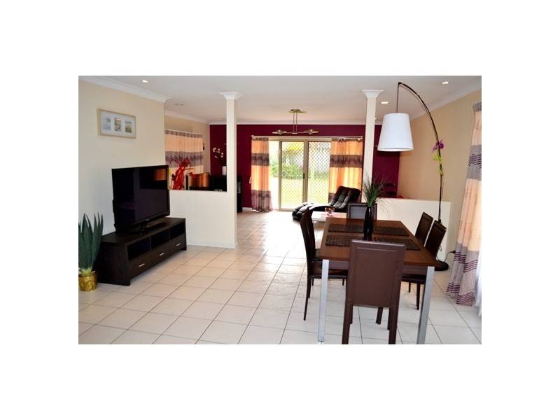 16 Palatine Street, Calamvale QLD 4116