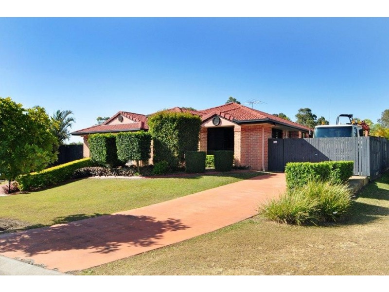8 Rokeby Drive, Parkinson QLD 4115