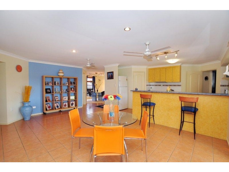 8 Rokeby Drive, Parkinson QLD 4115