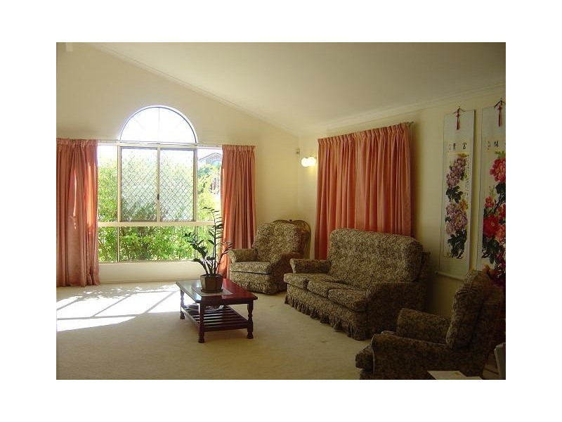 36 The Avenue, Sunnybank Hills QLD 4109