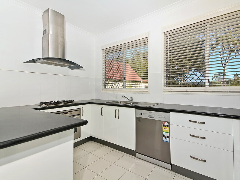 64 Enoggera Road, Newmarket QLD 4051