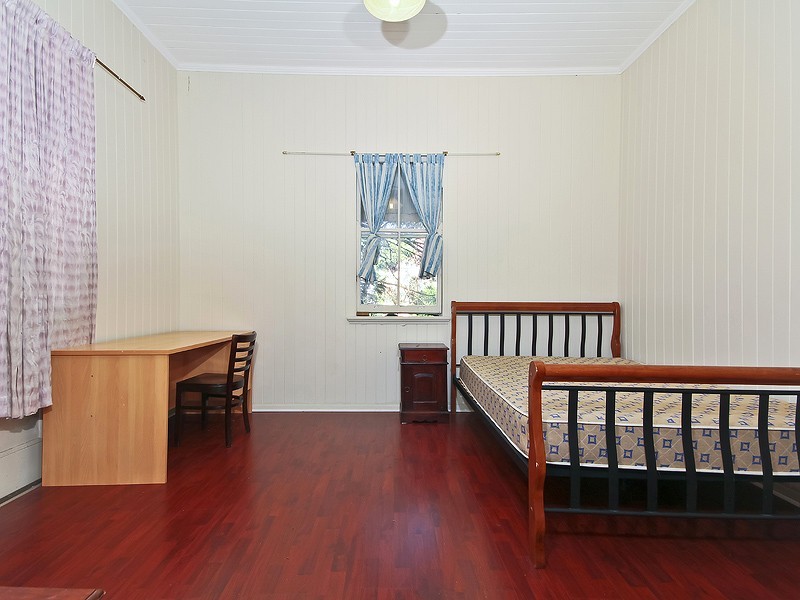 64 Enoggera Road, Newmarket QLD 4051