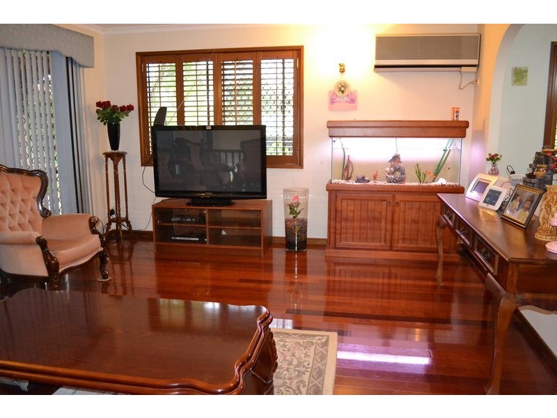 25 Cranberry Street, Eight Mile Plains QLD 4113