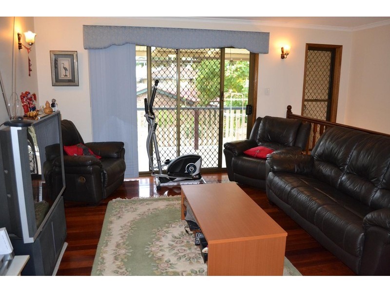 25 Cranberry Street, Eight Mile Plains QLD 4113