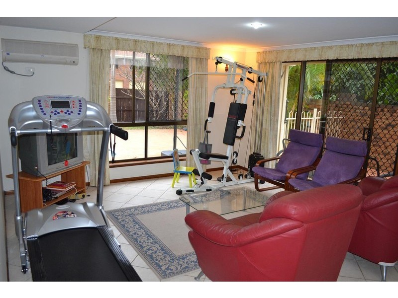 25 Cranberry Street, Eight Mile Plains QLD 4113