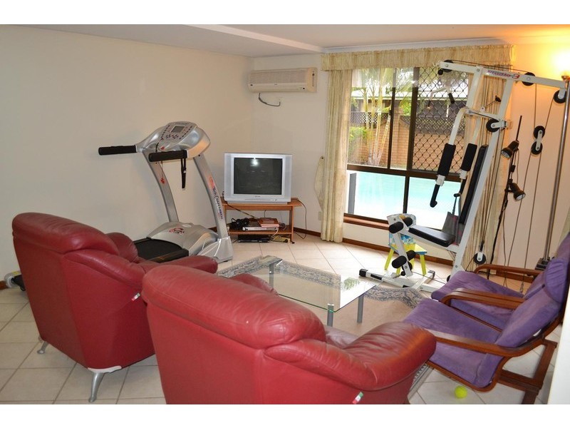 25 Cranberry Street, Eight Mile Plains QLD 4113