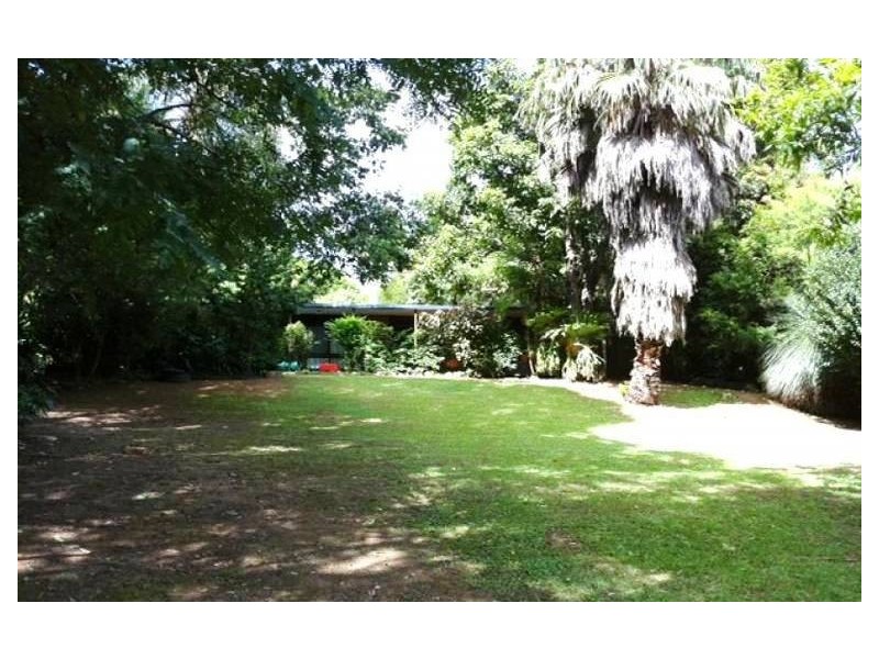 33 Kinloch Road, Daisy Hill QLD 4127