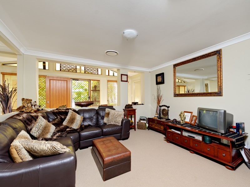 4 Bunya Ct, Parkinson QLD 4115