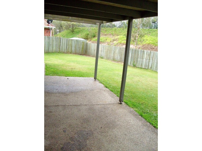 70 Paddington Crescent, Stretton QLD 4116